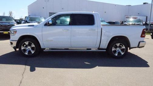 Bright White Clearcoat 2022 RAM 1500 Laramie