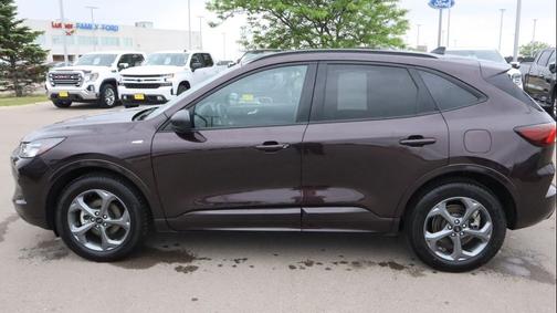 Cinnabar Red Metallic Premium Colorant 2023 Ford Escape ST-Line