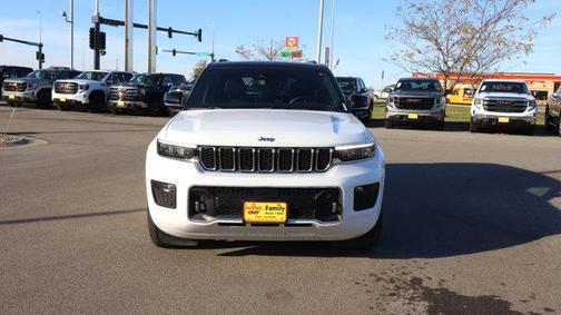 2022 Jeep Grand Cherokee Overland