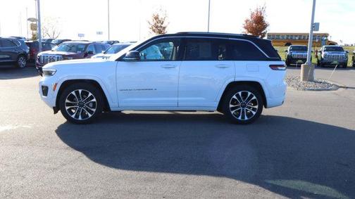 2022 Jeep Grand Cherokee Overland