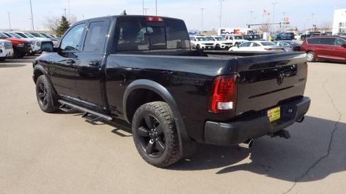 Diamond Black Crystal Pearlcoat 2019 RAM 1500 Classic Warlock Quad Cab 4x4 6'4' Box