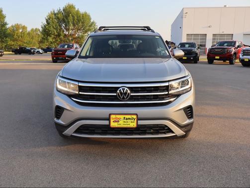 Silver 2023 Volkswagen Atlas 3.6L SE w/Technology