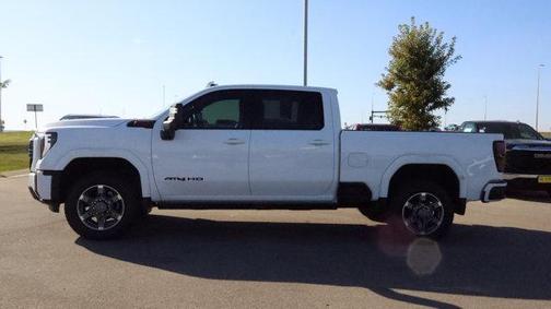 2024 GMC Sierra 2500 AT4