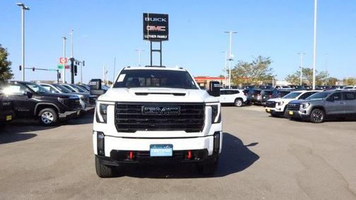 2024 GMC Sierra 2500 AT4