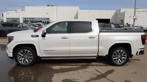 White Frost Tricoat 2023 GMC Sierra 1500 Denali