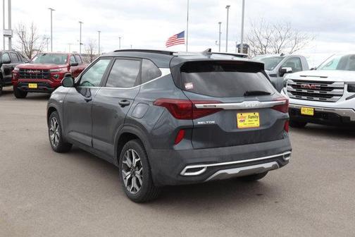 2022 Kia Seltos EX