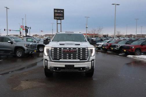 2024 GMC Sierra 2500 Denali