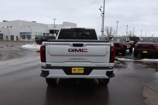 2024 GMC Sierra 2500 Denali