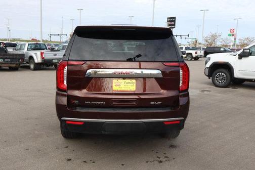 2023 GMC Yukon SLT