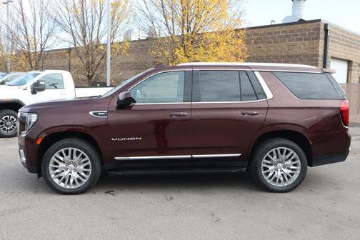 2023 GMC Yukon SLT