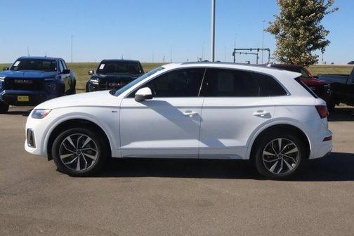 2022 Audi Q5 45 S line Premium Plus