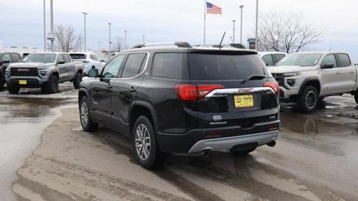 2017 GMC Acadia SLE-2