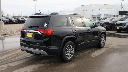 2017 GMC Acadia SLE-2