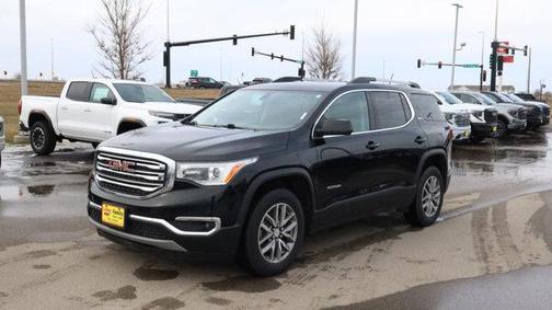 2017 GMC Acadia SLE-2