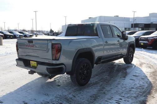 2024 GMC Sierra 2500 AT4