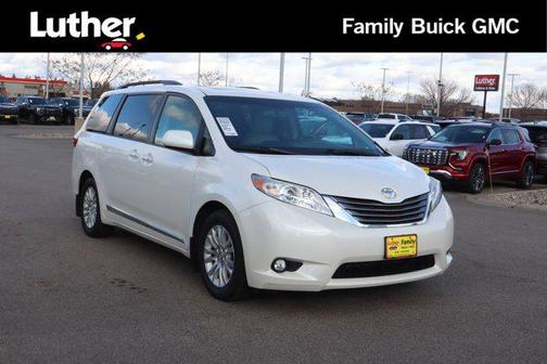 2017 Toyota Sienna XLE Premium