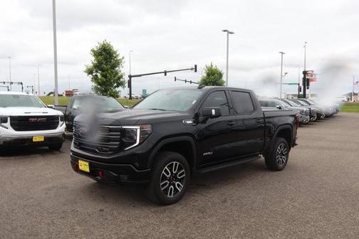 2025 GMC Sierra 1500 AT4