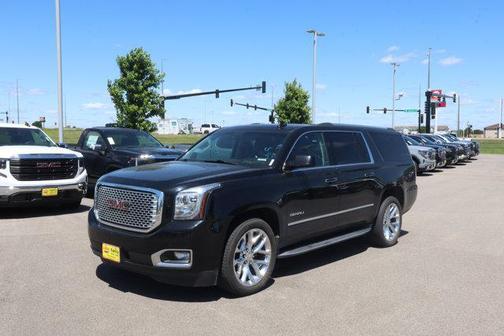 2017 GMC Yukon XL Denali