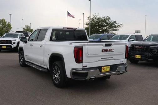 2022 GMC Sierra 1500 SLT