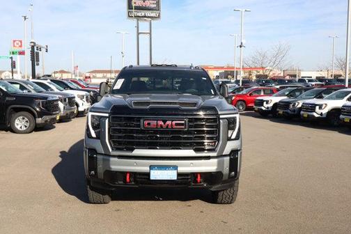 2025 GMC Sierra 2500 AT4