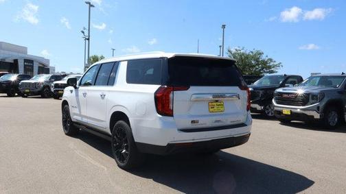 2022 GMC Yukon XL Denali