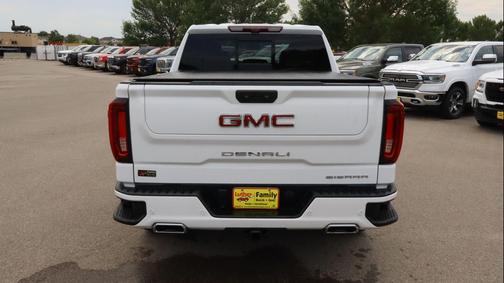 Summit White 2022 GMC Sierra 1500 Denali