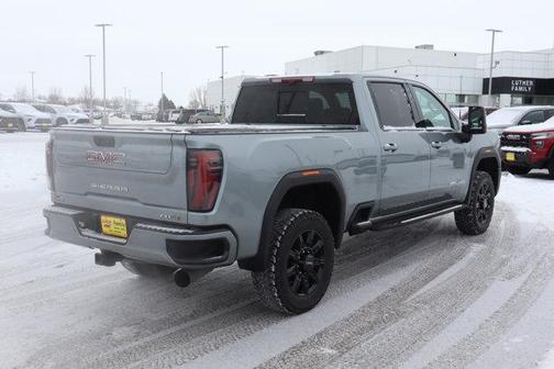 2024 GMC Sierra 2500 AT4