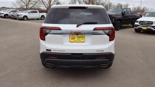 White Frost Tricoat 2023 GMC Acadia AWD AT4