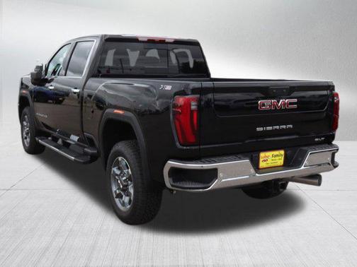 2025 GMC Sierra 2500 SLT
