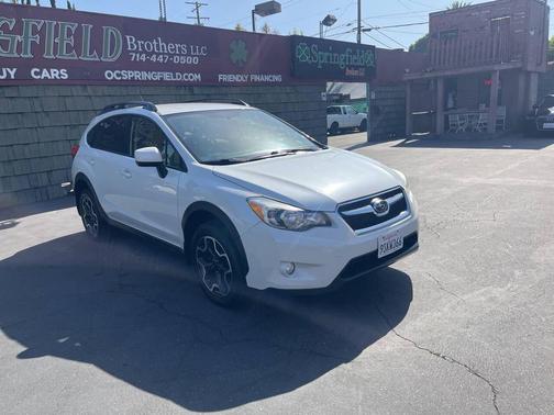 Satin White Pearl 2013 Subaru XV Crosstrek 2.0i Premium