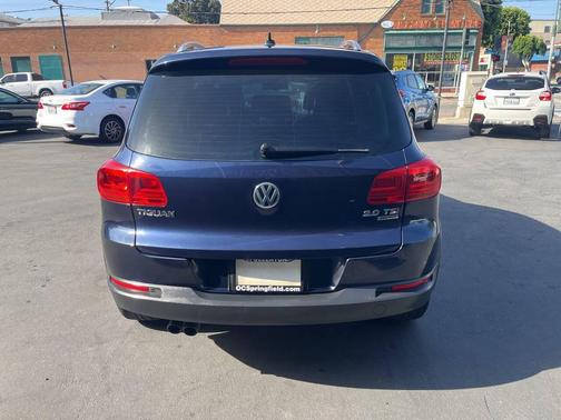 Night Blue Metallic 2012 Volkswagen Tiguan SEL