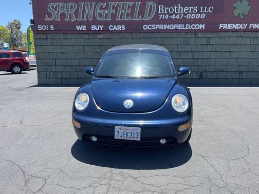 Blue 2005 Volkswagen New Beetle GLS 1.8T