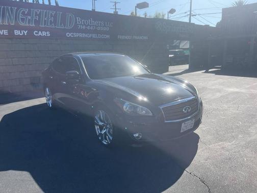 Black 2013 INFINITI M37 Base
