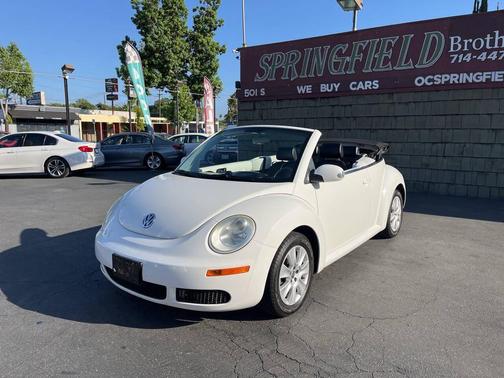 White 2010 Volkswagen New Beetle Base 2dr Convertible
