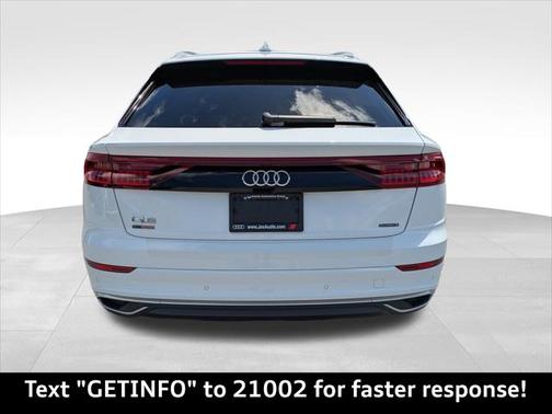 2022 Audi Q8 Premium Plus 55 TFSI quattro Tiptronic