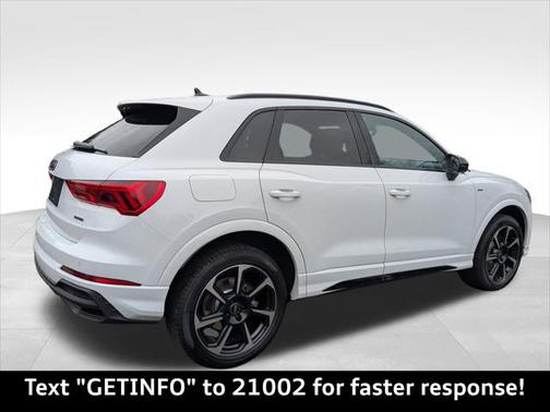 2025 Audi Q3 Premium 45 TFSI S line quattro Tiptronic