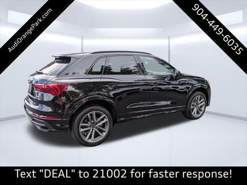 2025 Audi Q3 Premium 45 TFSI S line quattro Tiptronic