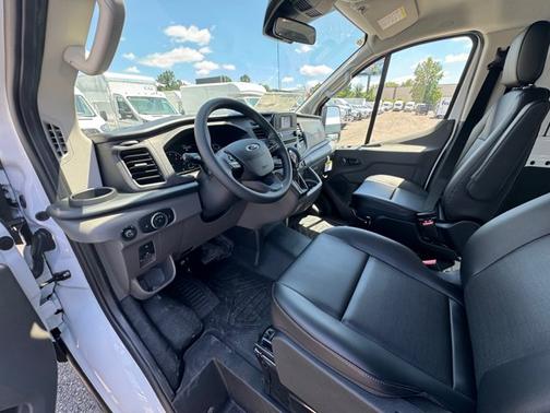2025 Ford Transit-150 
