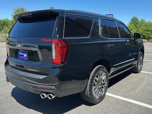 Onyx Black 2023 GMC Yukon Denali Ultimate