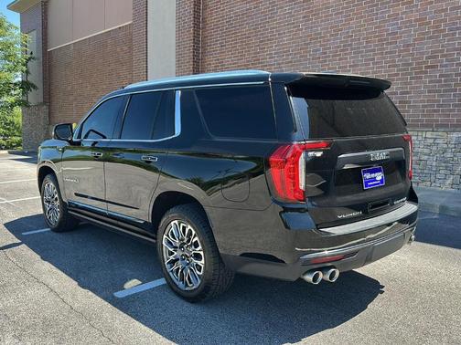 Onyx Black 2023 GMC Yukon Denali Ultimate