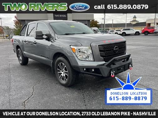 2020 Nissan Titan SV