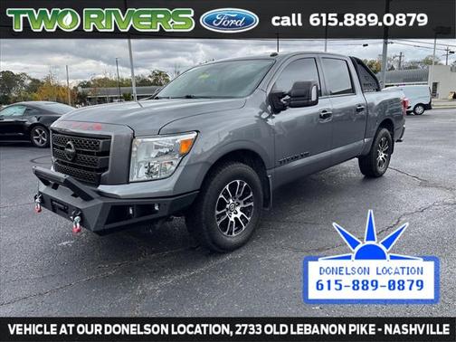 2020 Nissan Titan SV