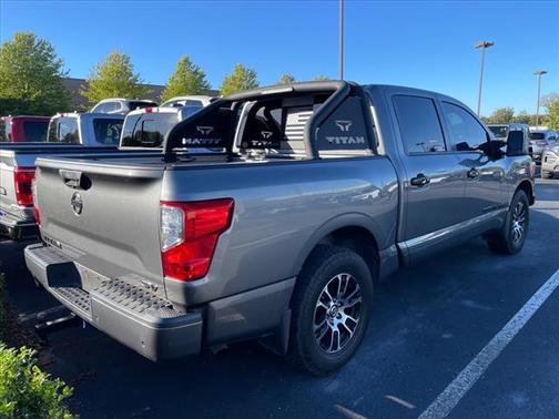 2020 Nissan Titan SV