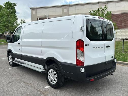 2024 Ford Transit-250 