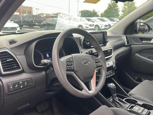 Black Noir Pearl 2021 Hyundai TUCSON SEL