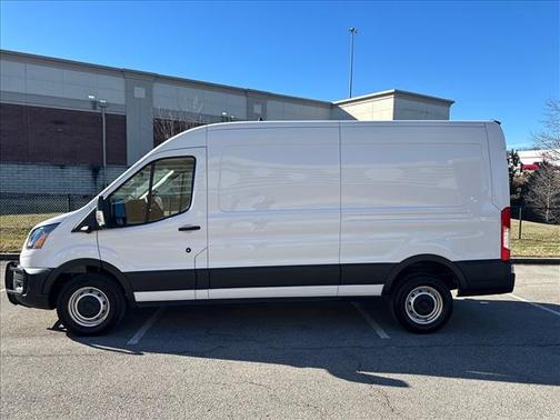 2025 Ford Transit-250 250