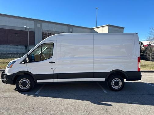 2025 Ford Transit-250 250