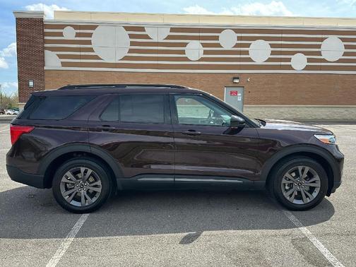 Jewel Red Metallic 2023 Ford Explorer XLT