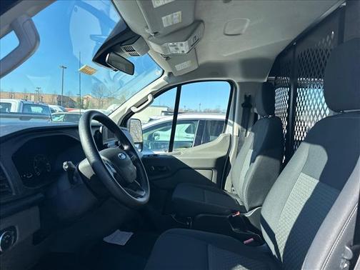 2024 Ford Transit-250 T250 LOW RF