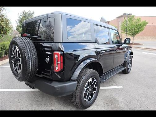 2023 Ford Bronco Outer Banks Advanced